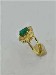 Emerald Lady's Stone & Diamond Ring 65 Diamonds 3.25 Carat T.W. 14K Yellow Gold